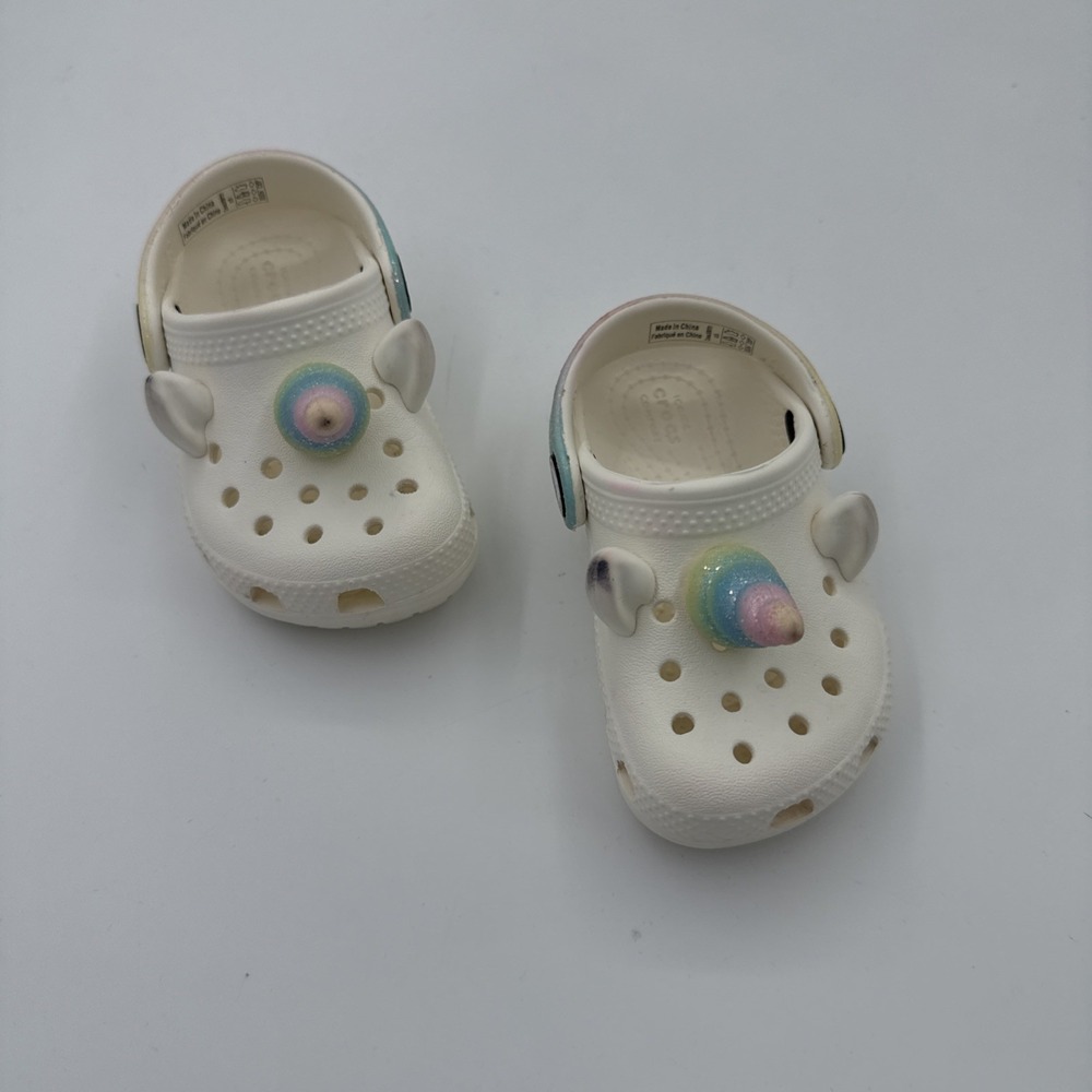 Crocs Toddler's Girls Classic I AM Rainbow Unicorn Clog Chalk Size C5 White